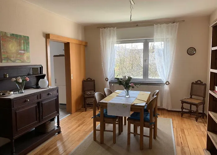 Moderne Ferienwohnung Mit Balkon Im Schoenen Saarland